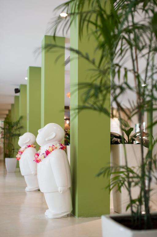 Raintr33 Hotel Singapore Exteriör bild